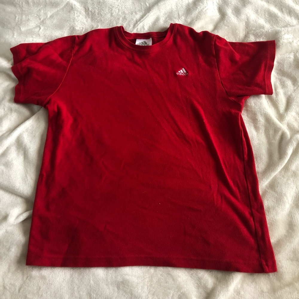 Adidas Tee 🍓